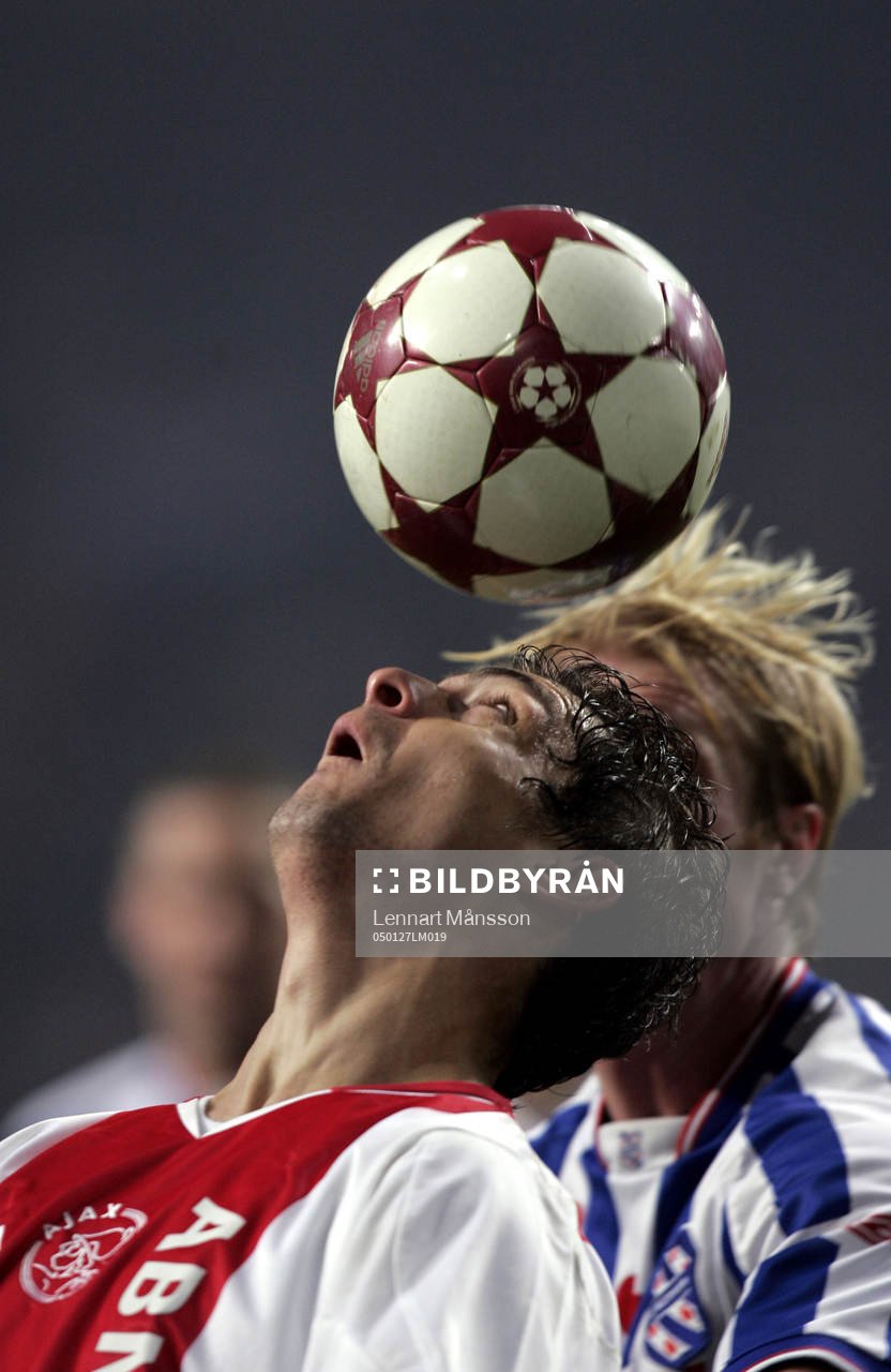 Petter Hansson skuggar Ajax matchhjälte, greken Caristeas