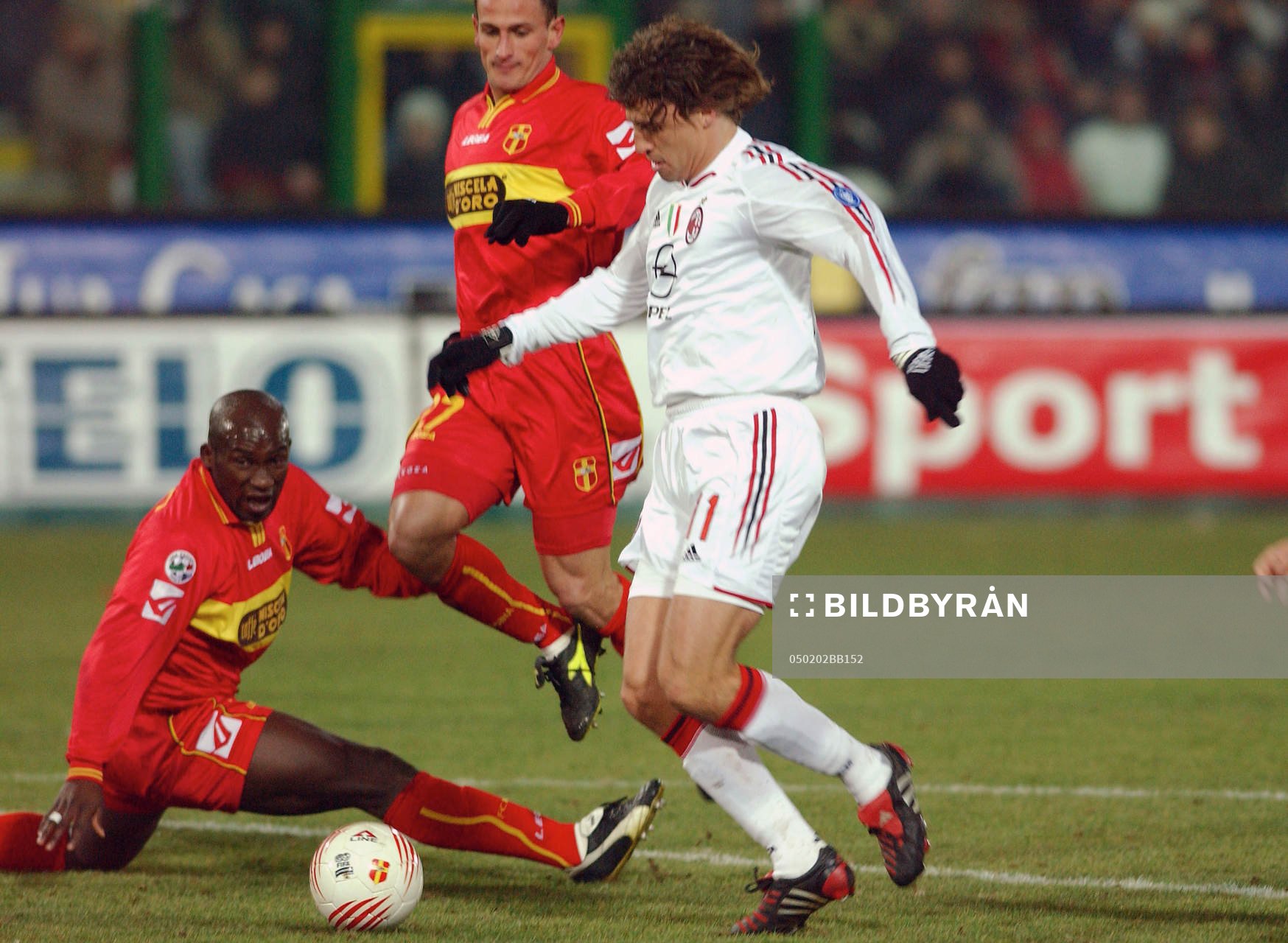Hernan Crespo gör mål