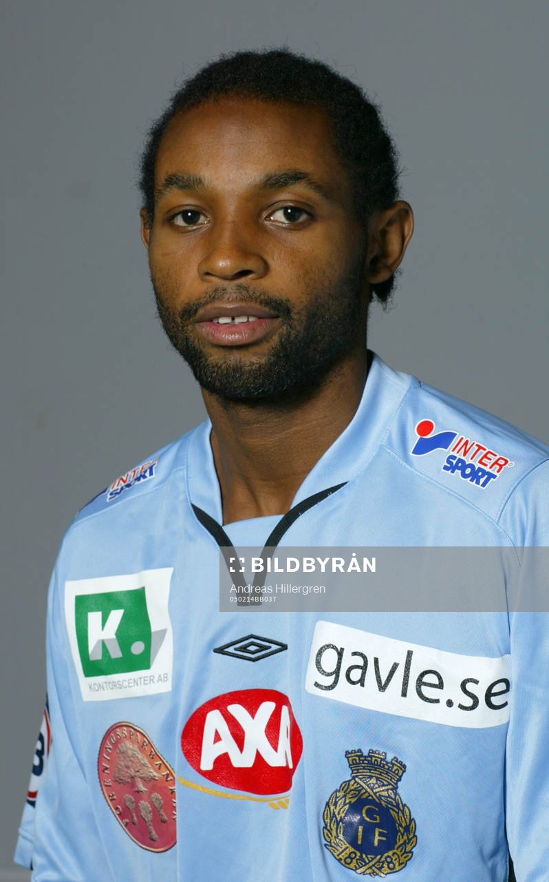 Muzola René Makondele