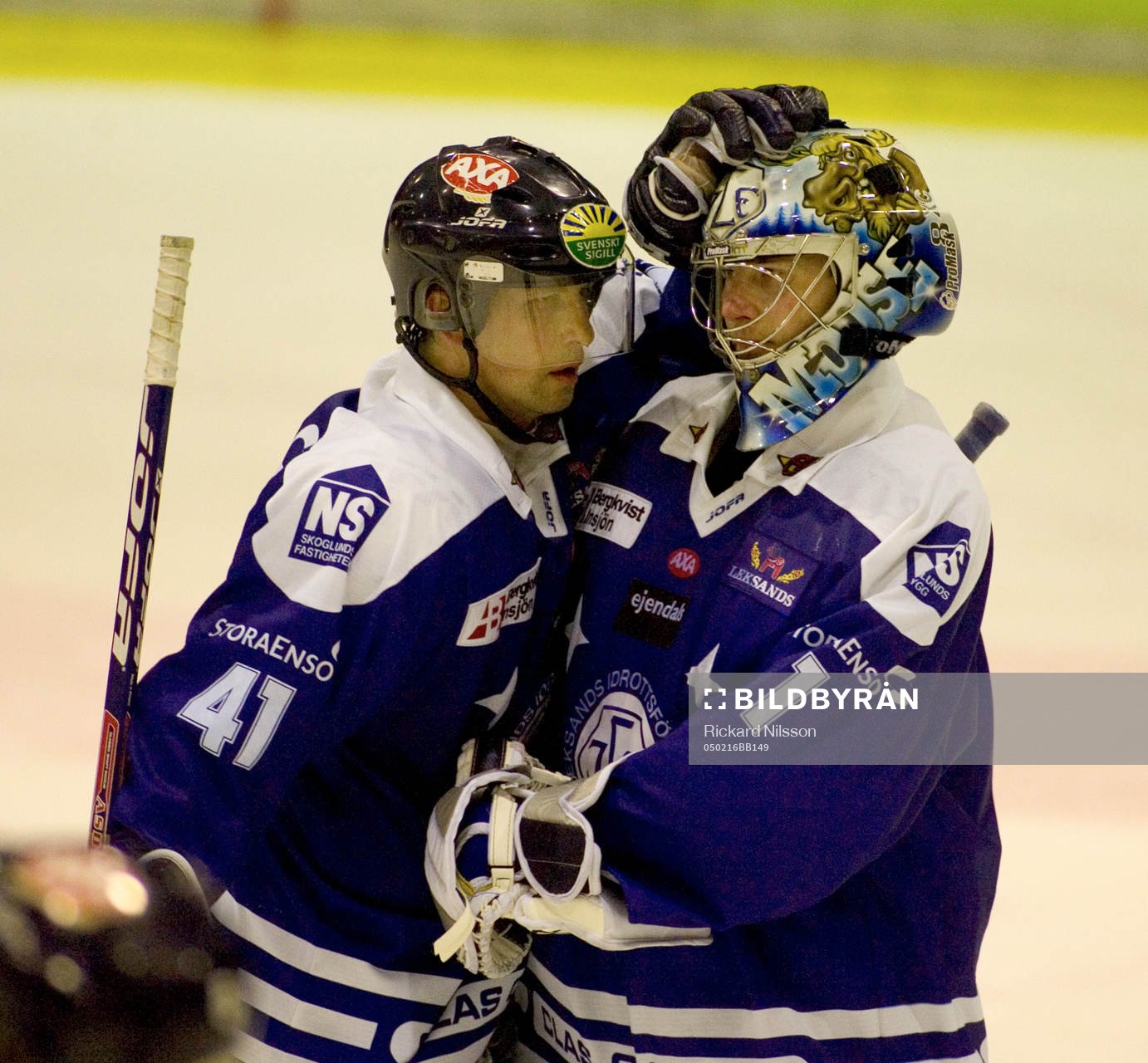 Örjan Lindmark och Johan Hedberg, målvakt, jubel