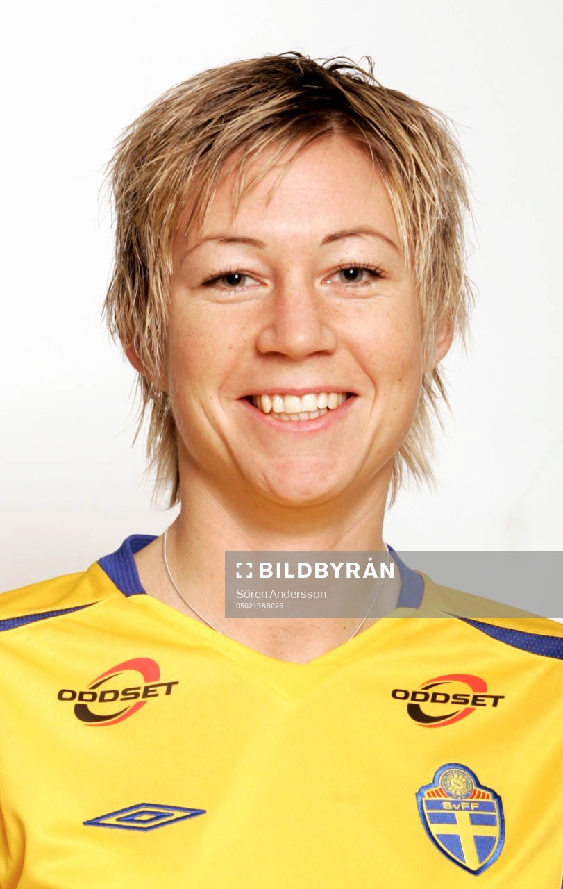 Anna Hall, Sverige