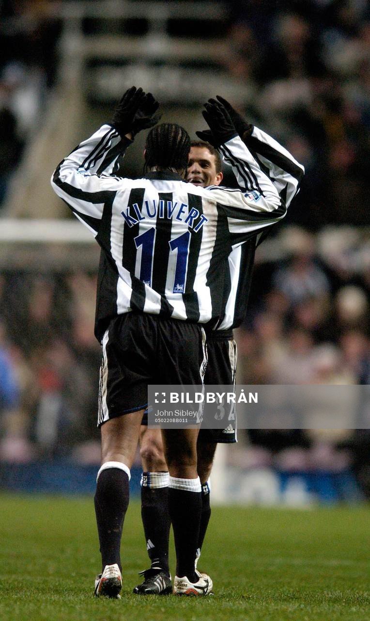 Patrick Kluivert och Laurent Robert, Newcastle (Jubel)