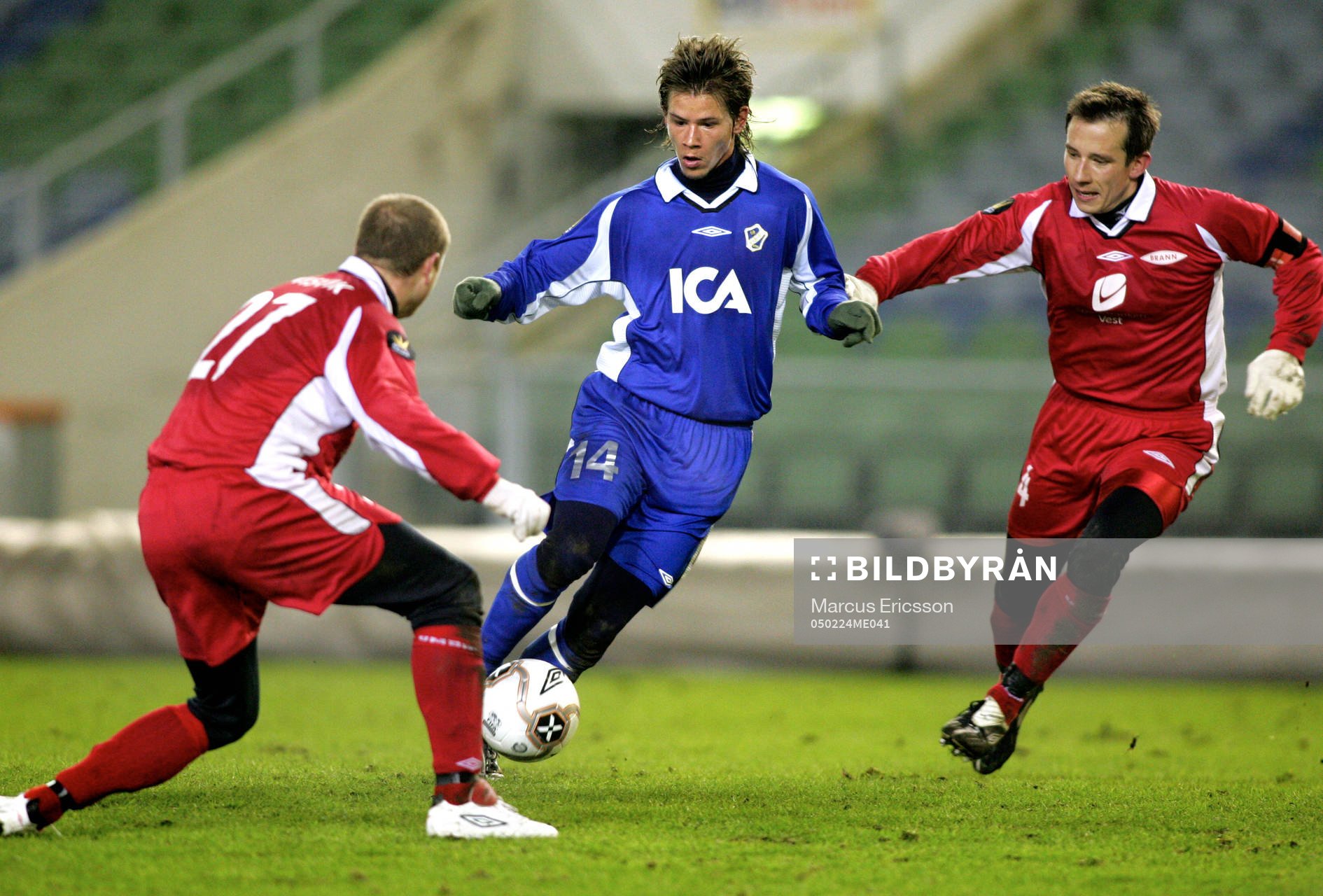 Dusan Djuric Halmstad anfaller