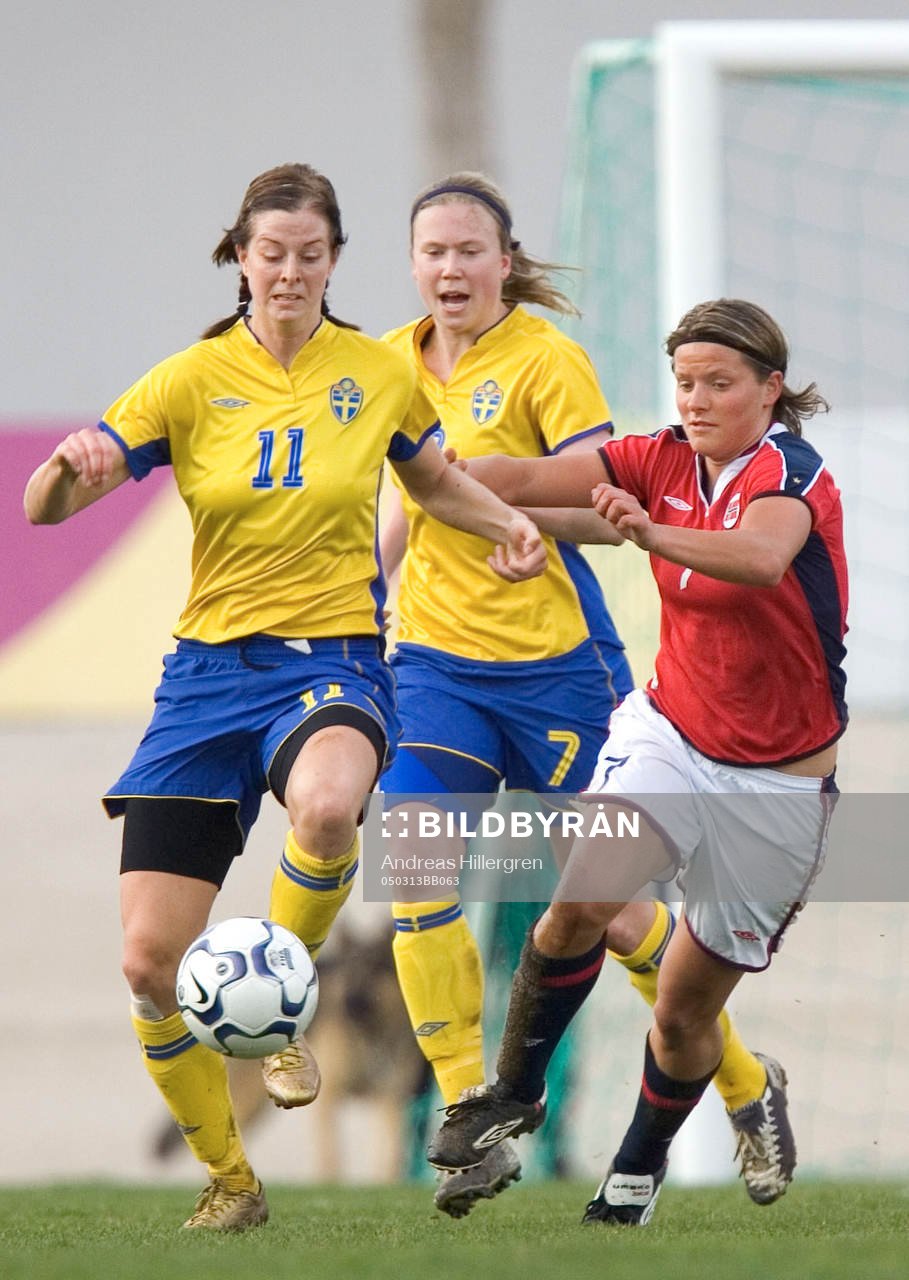 Lotta Schelin och Trine Rönning