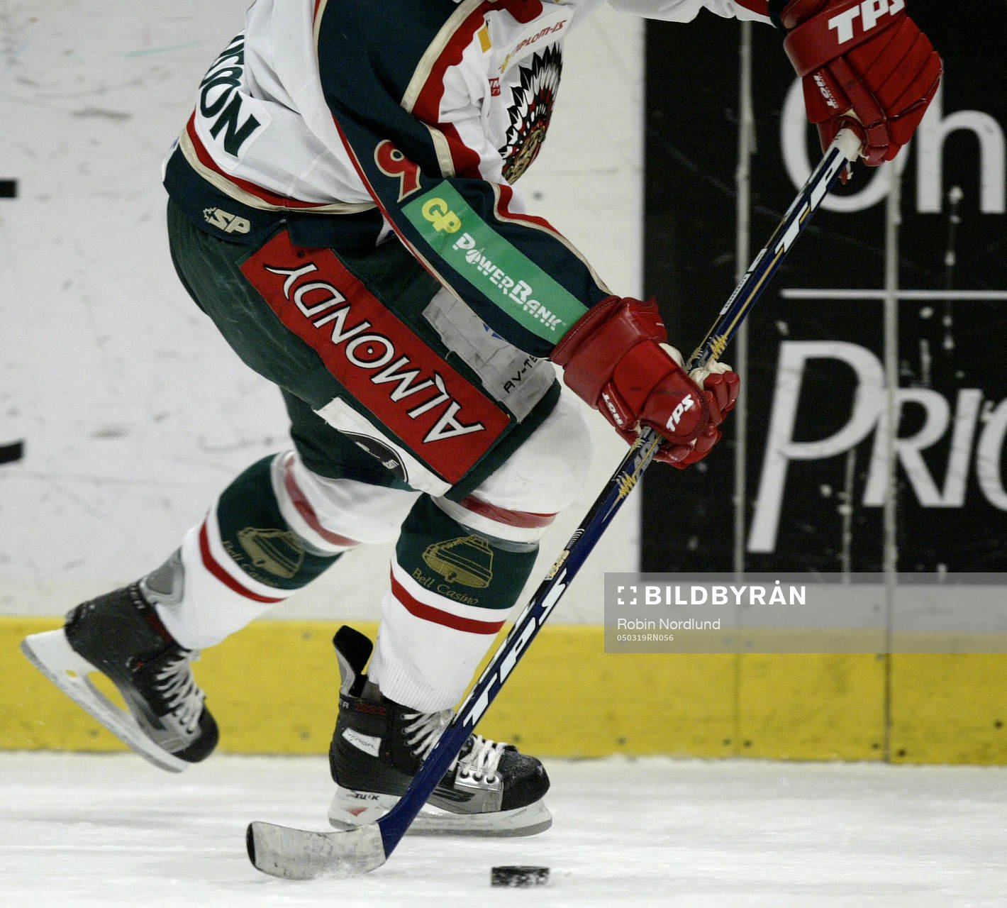 Klubba, puck, skridsko, ben, handskar, genre