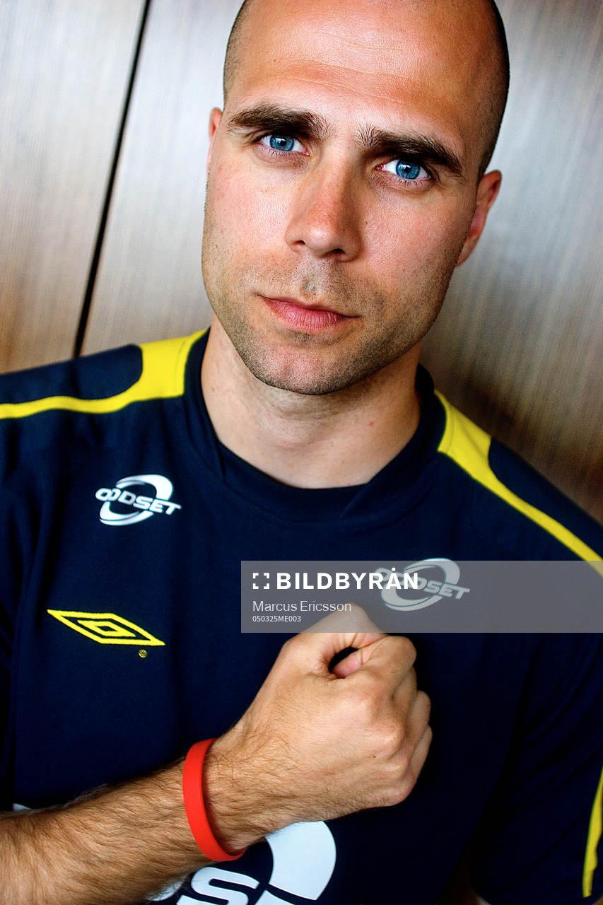 Teddy Lucic. Armband