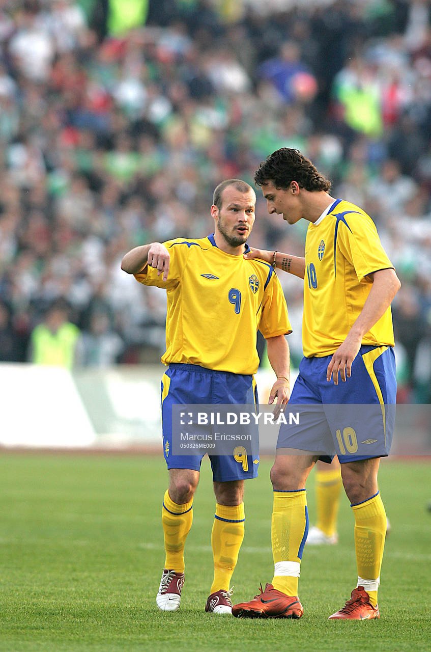 Fredrik Ljungberg och Zlatan Ibrahimovic samtalar