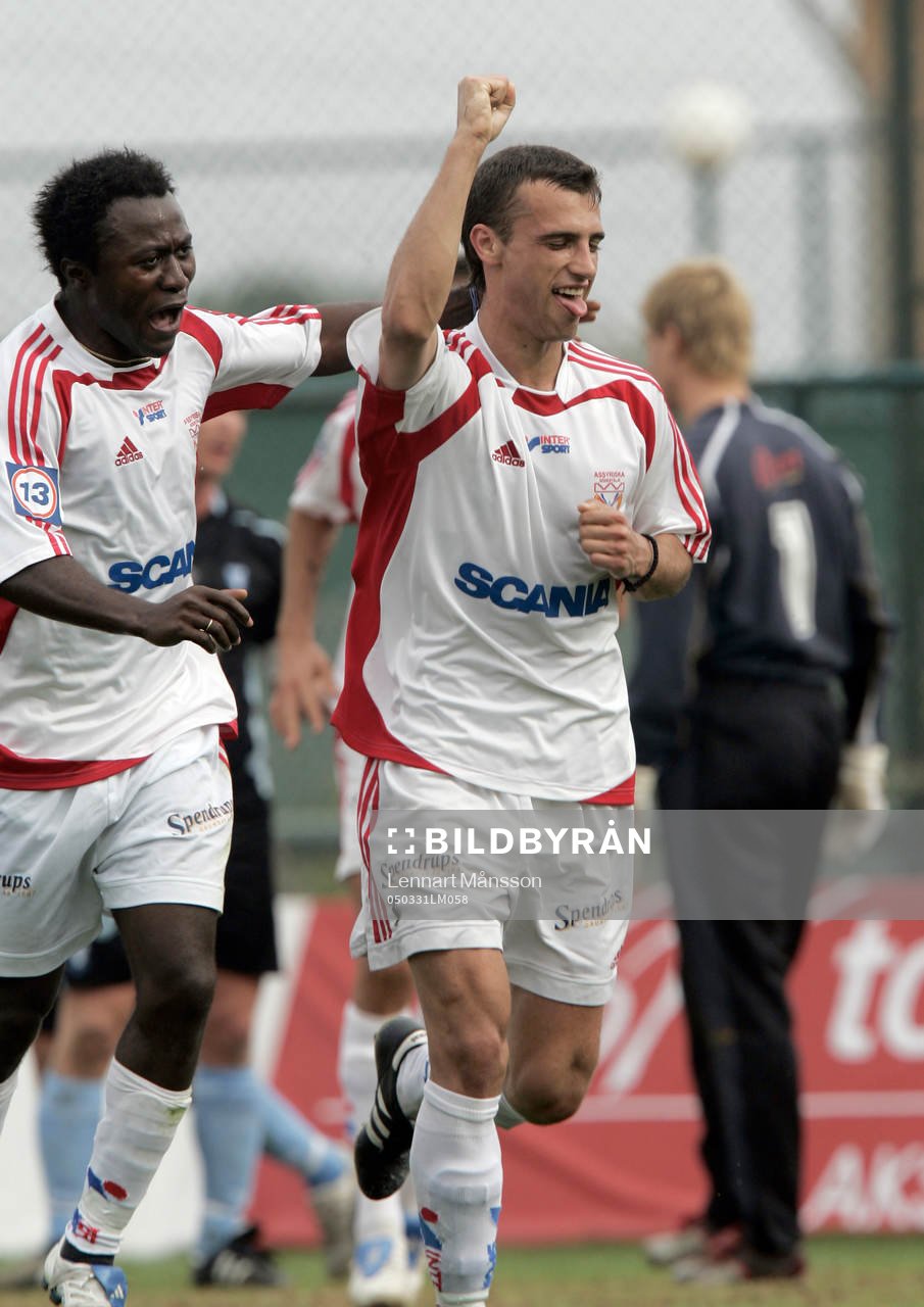 1-0 till Assyriska, Ivan Isakovic. Patrik Andersson (skymd)