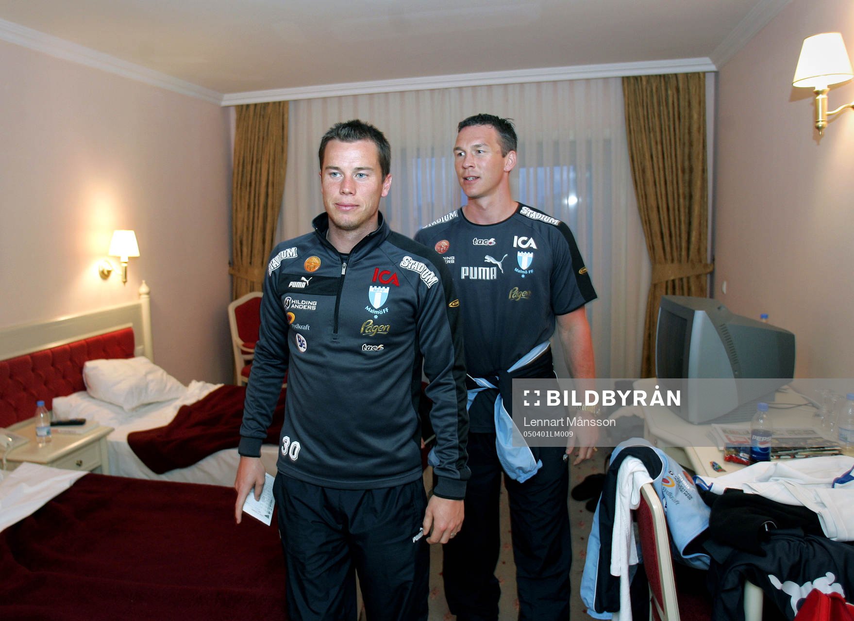 Bröderna Patrik och Daniel Andersson delar rum