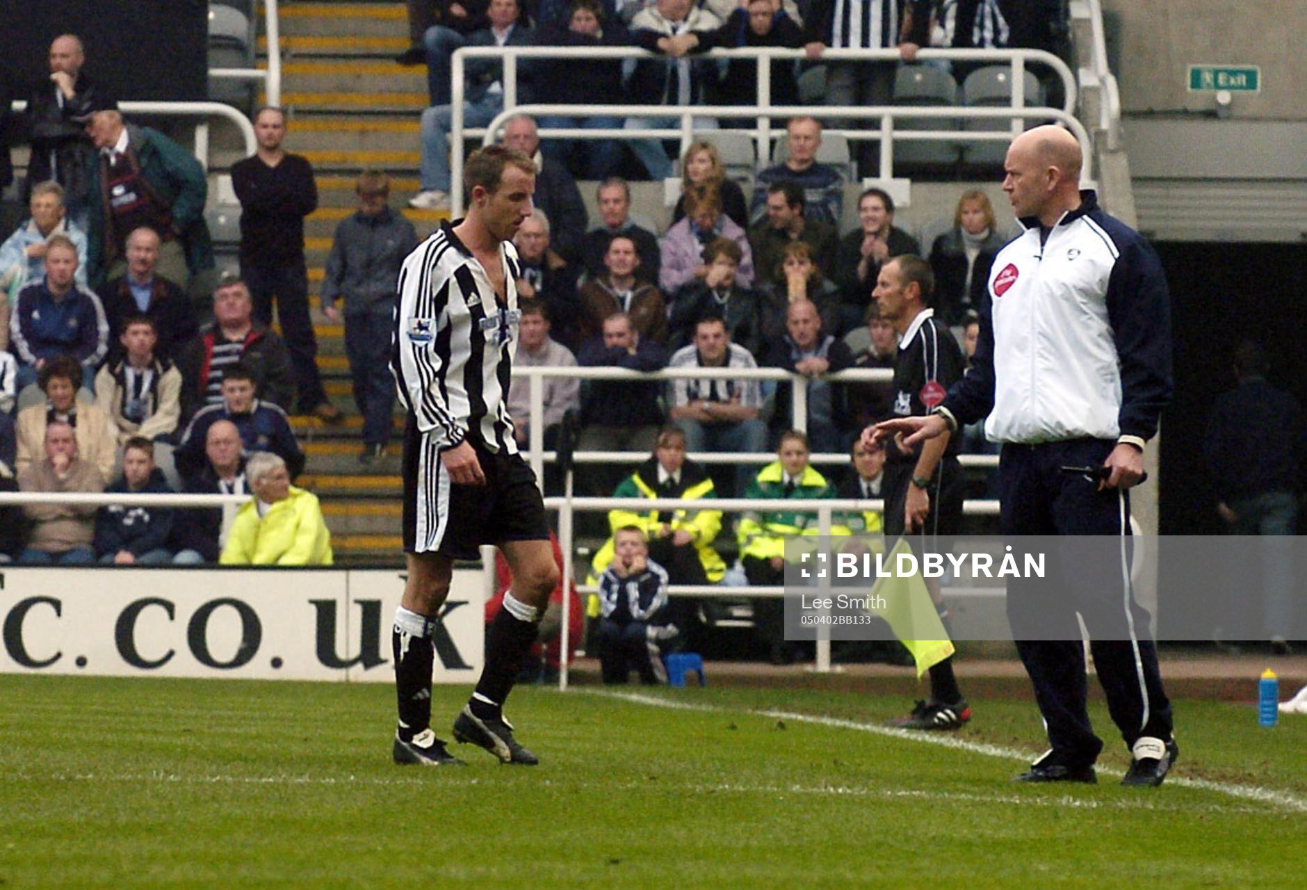  Lee Bowyer, Newcastle blev utvisad efter ett slagsmål med lagkamraten Kieron Dyer , Newcastle (Utvisning)