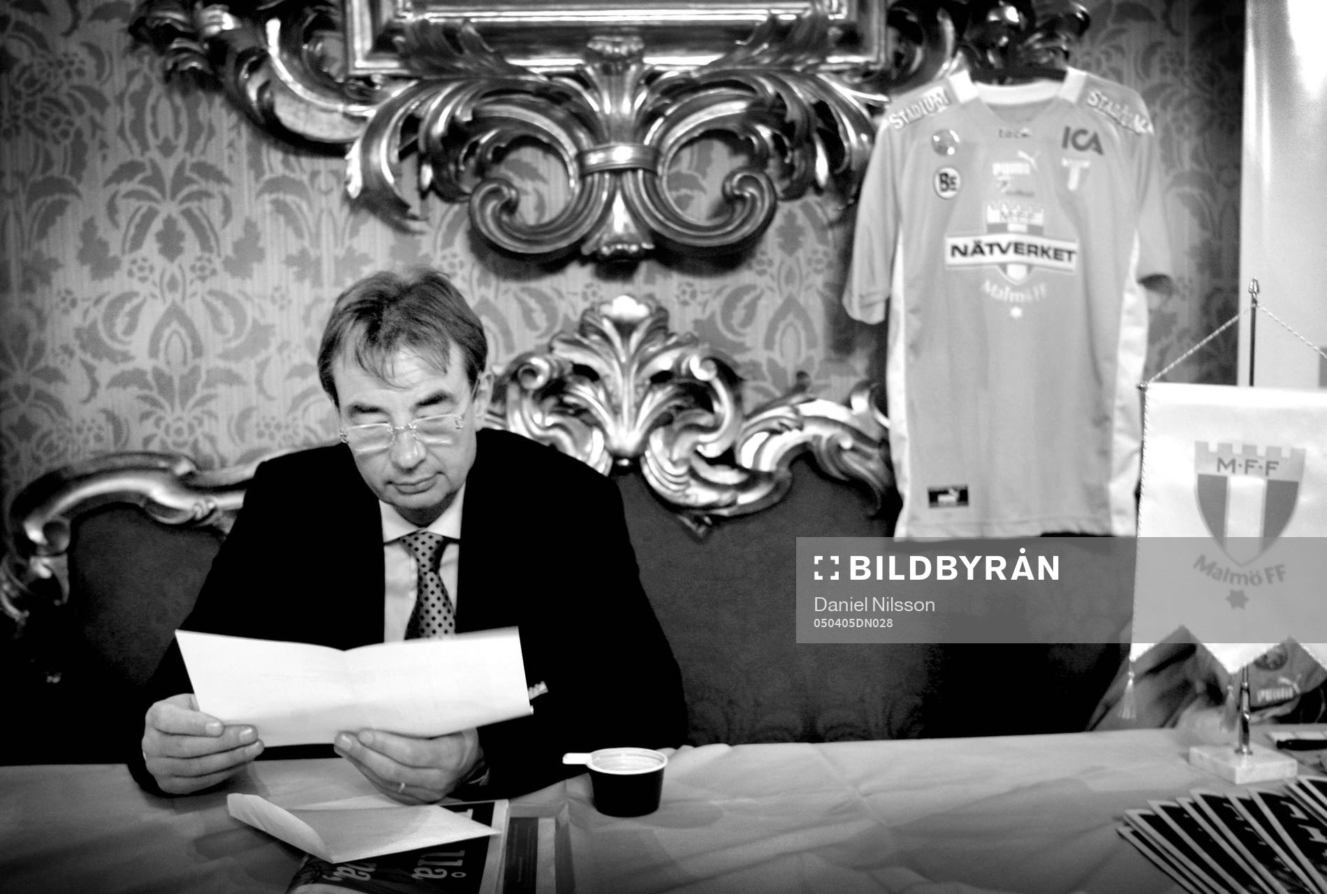 Fotboll,  Avspark 2005, upptakt