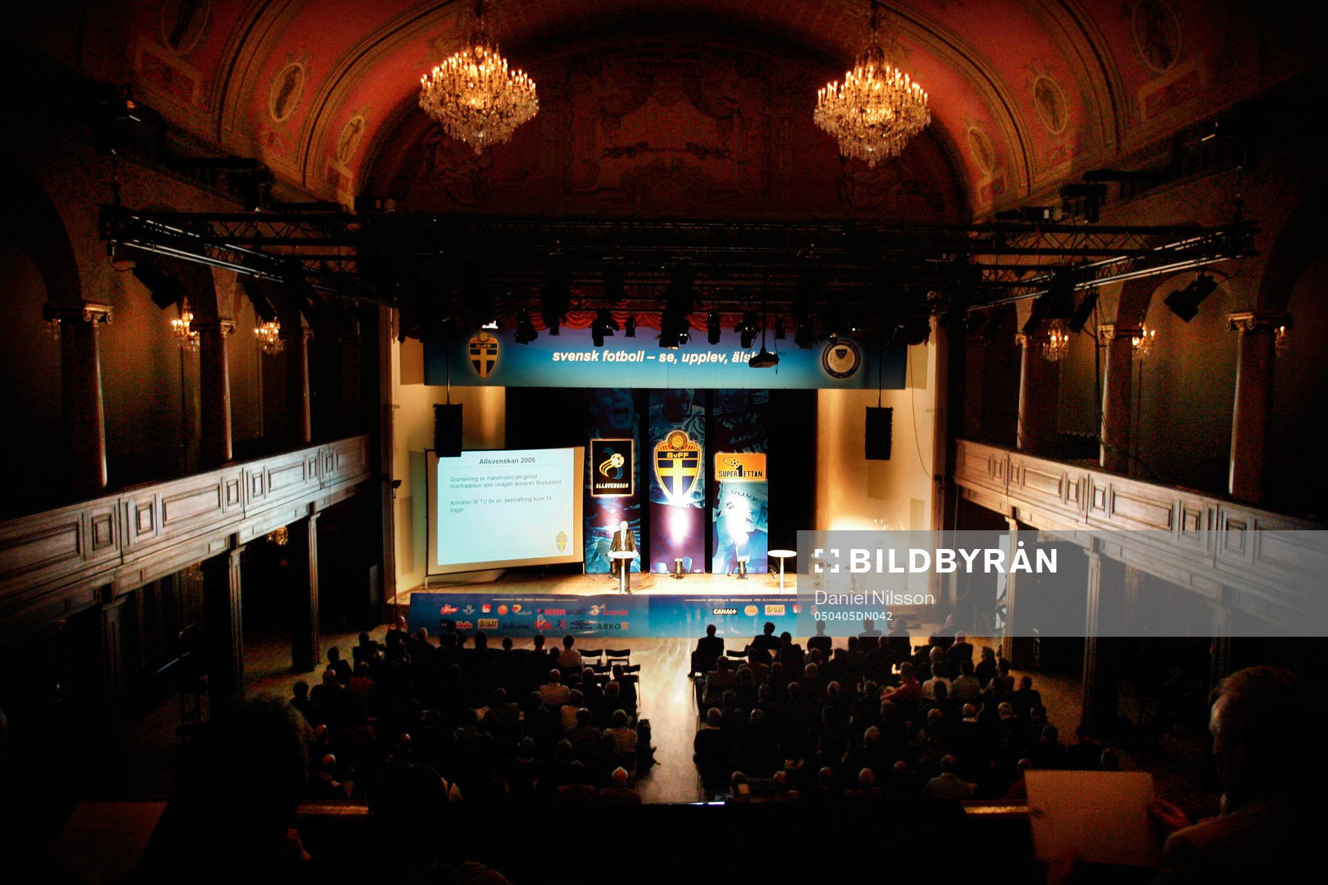 Fotboll,  Avspark 2005, upptakt