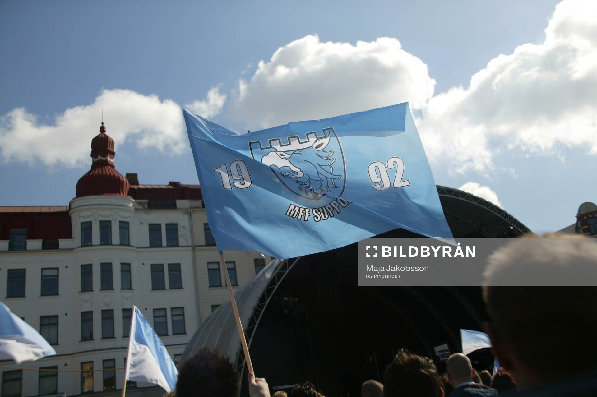 Fotboll, antivåldsmanifestation på Möllevångstorget