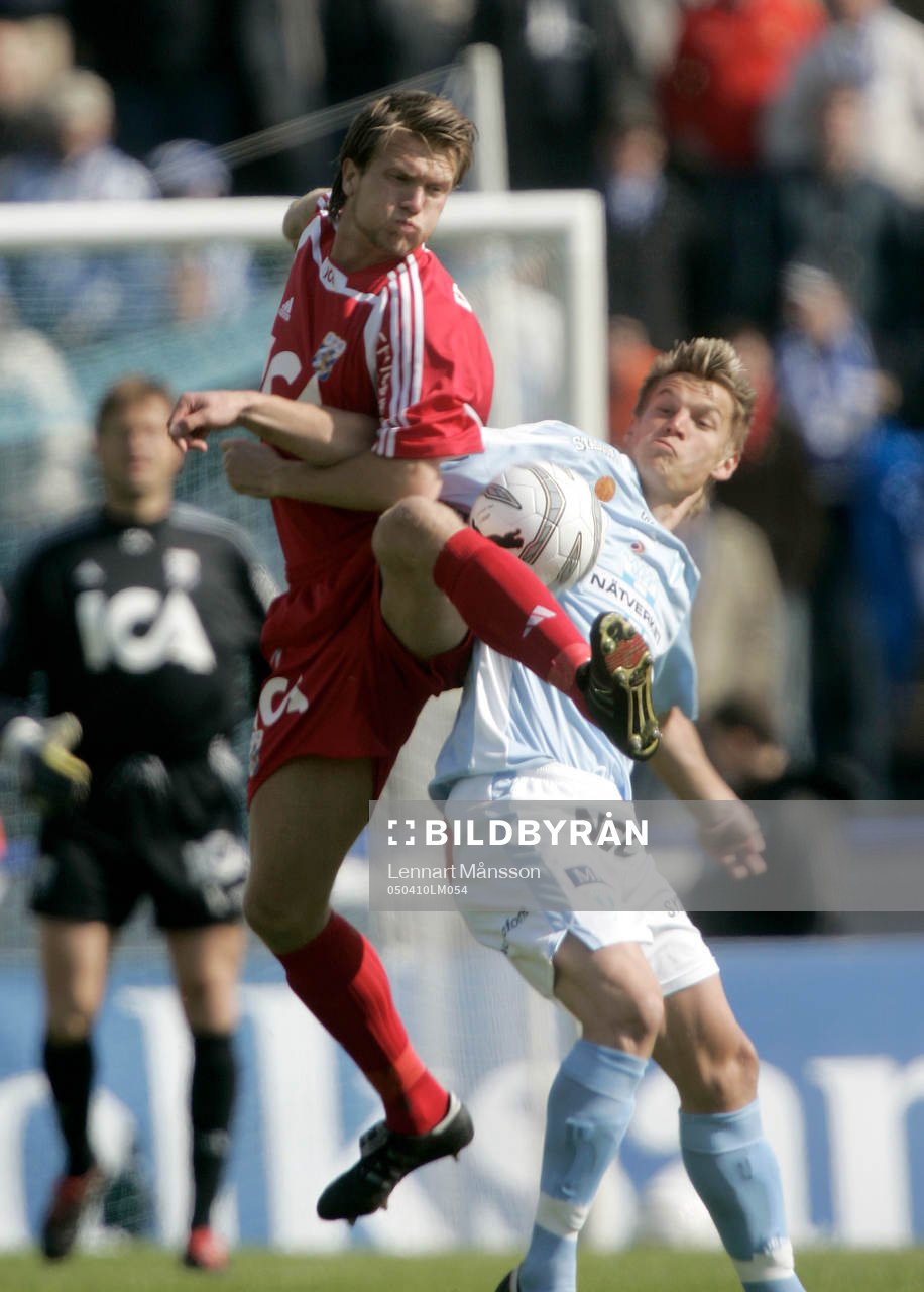 Fredrik Risp trycker till Markus Rosenberg