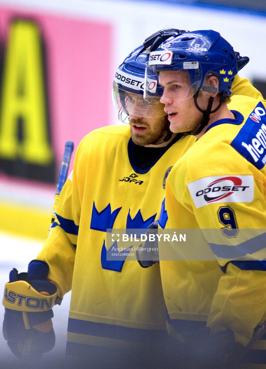 5-2, Magnus Kahnberg assisterad av Henrik Zetterberg