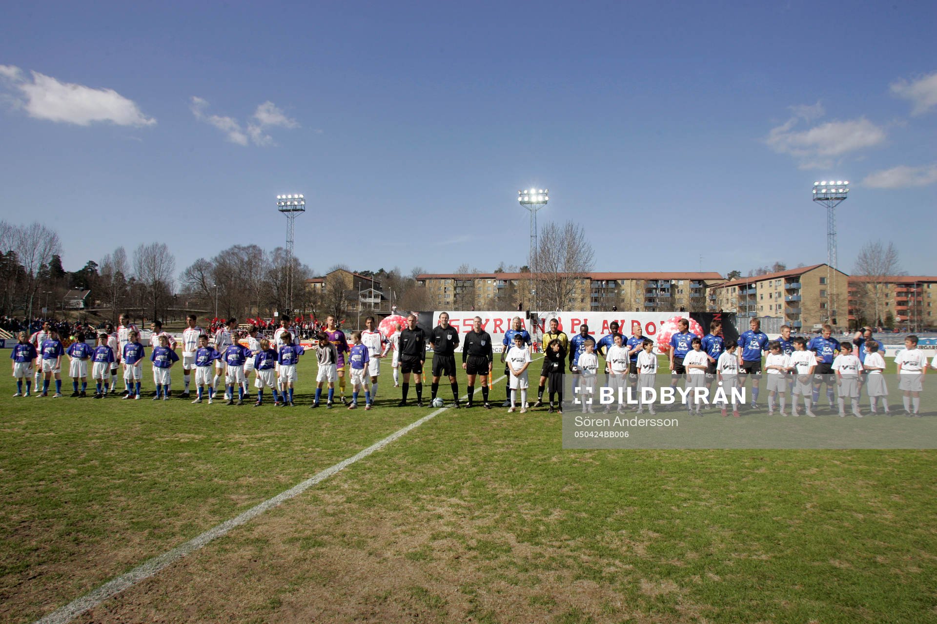 Line up, för Assyriskas första hemma match på Bårsta