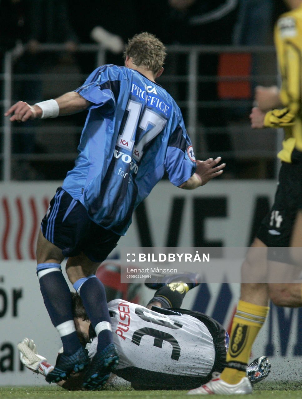 Johan Wiland, målvakt, Elfsborg, greppar bollen framför
