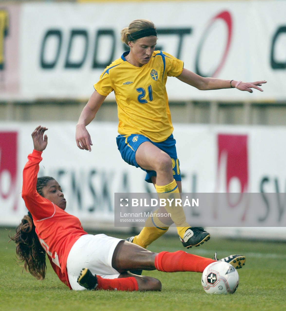 Maria Karlsson flyger över