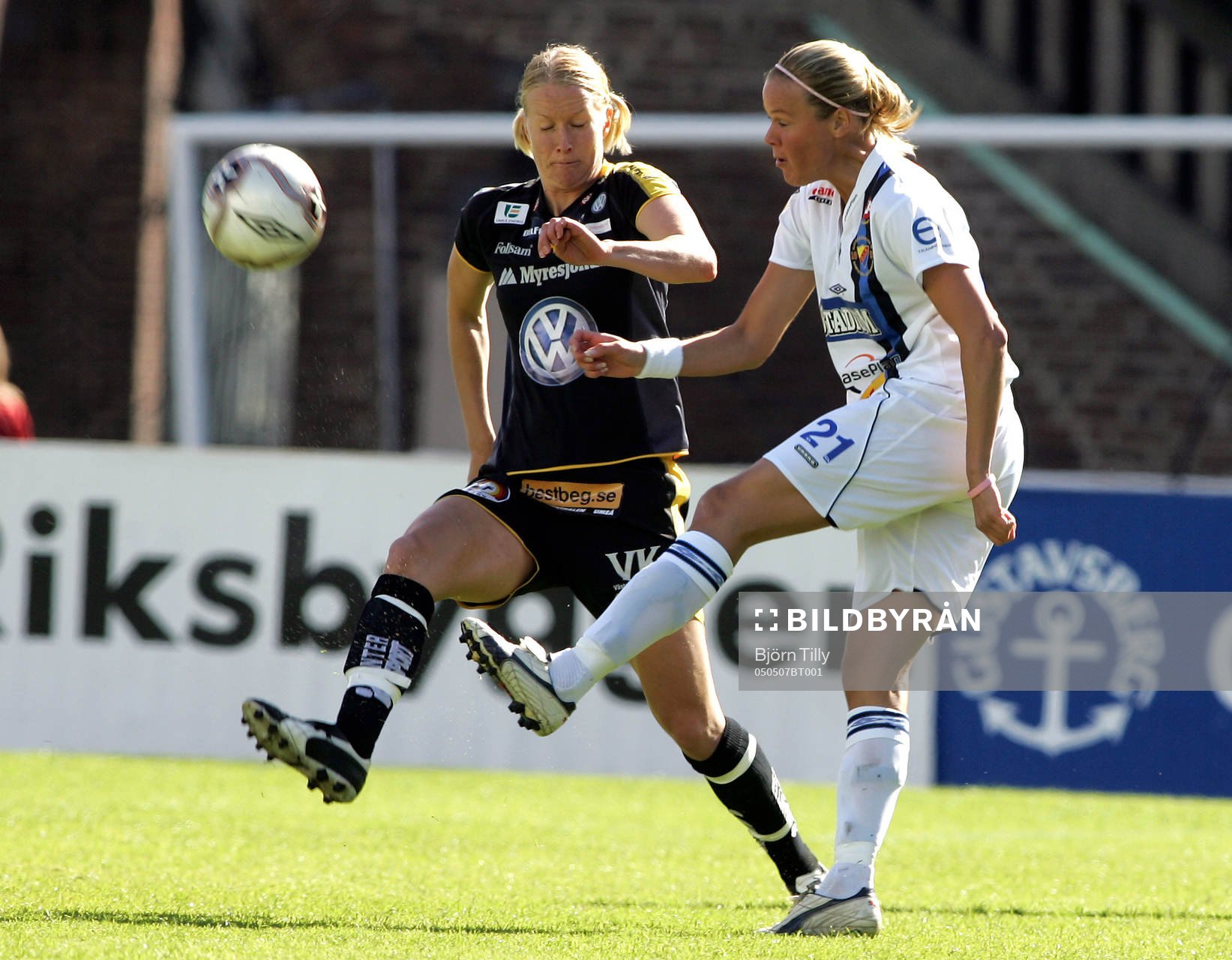 Anne Mäkinen, Umeå och Laura Kalmari, Djurgården/Älvsjö