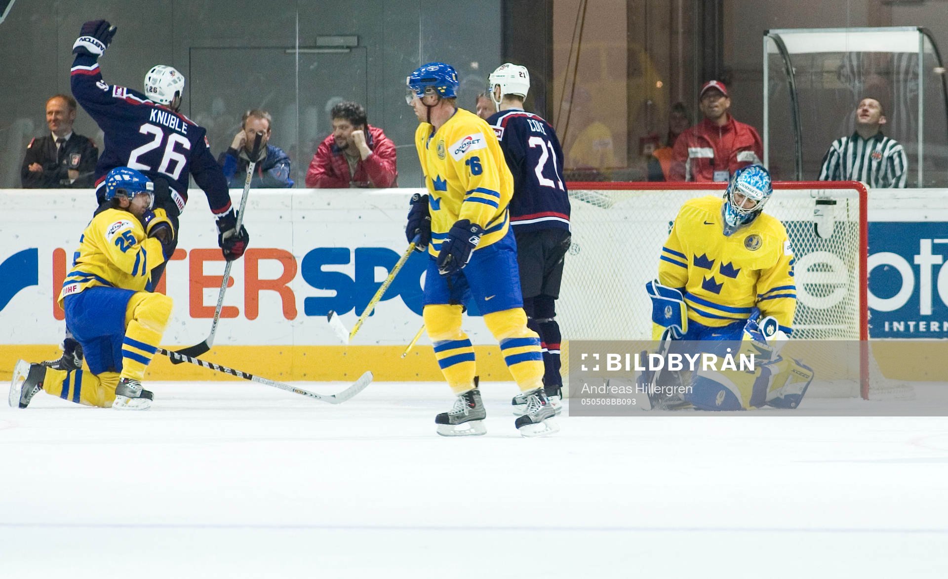 Henrik Lundqvist släpper in Mike Knuble i kassen