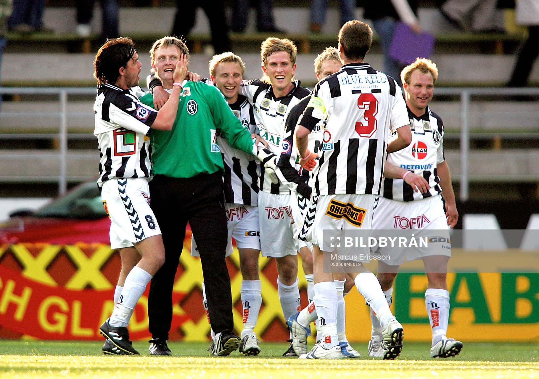 Landskrona kramar om sin målvakt Mats Svensson