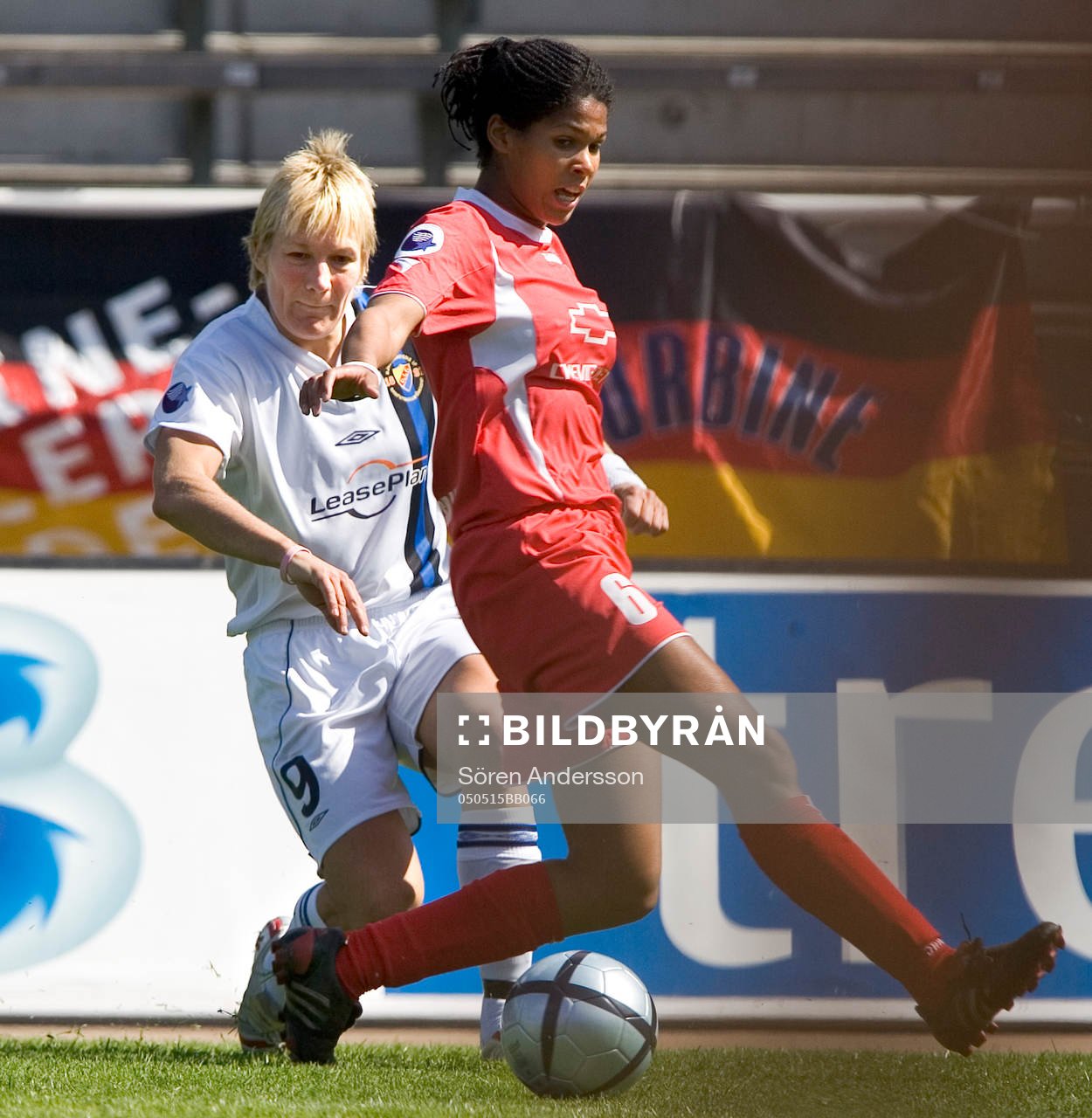 Kristin Bengtsson, Djurgården/Älvsjö och Navina Omilade,