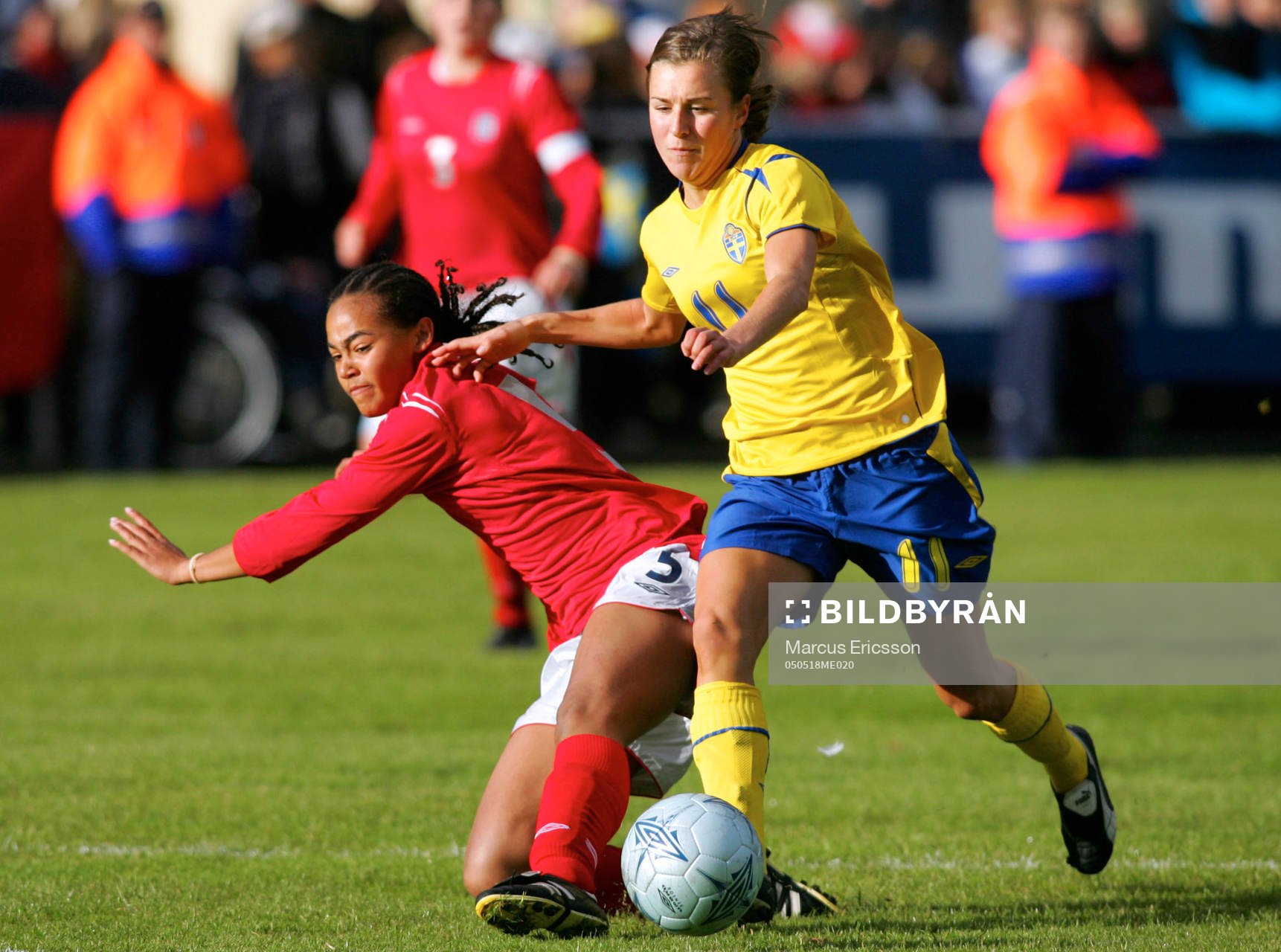 Fern Wheland, England och Johanna Andersson, Sverige