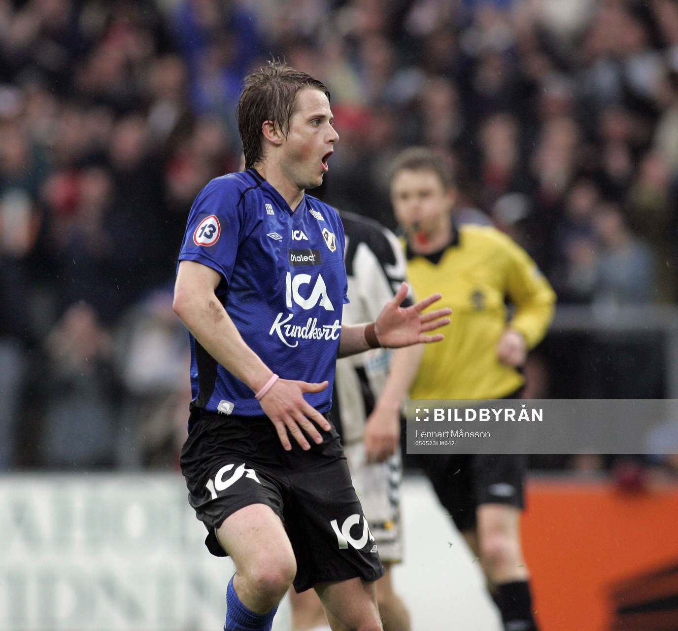 4-0, Gunnar Heidar Thorvasldsson fhar ullbordat sitt hat