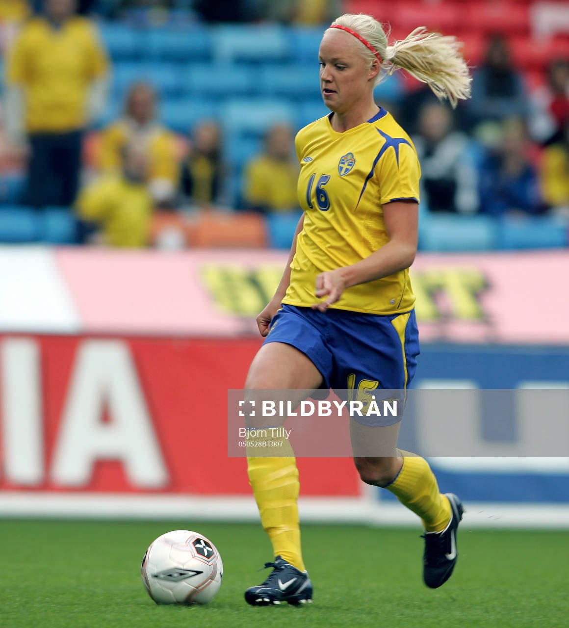 Caroline Seger, Sverige