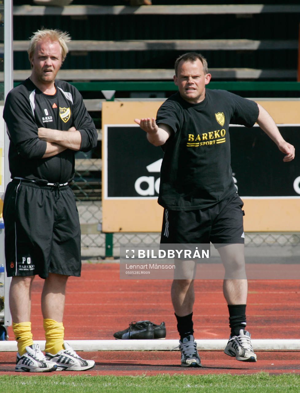 Percy Olsson, assisterande tränare, och Peter Persson,