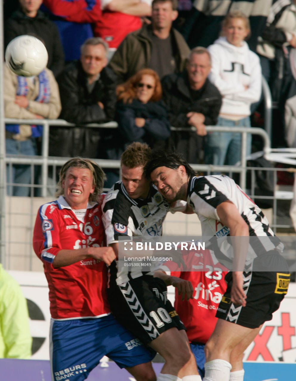 Christian Järdler nickduellerar med BoIS JOn Jönsson och