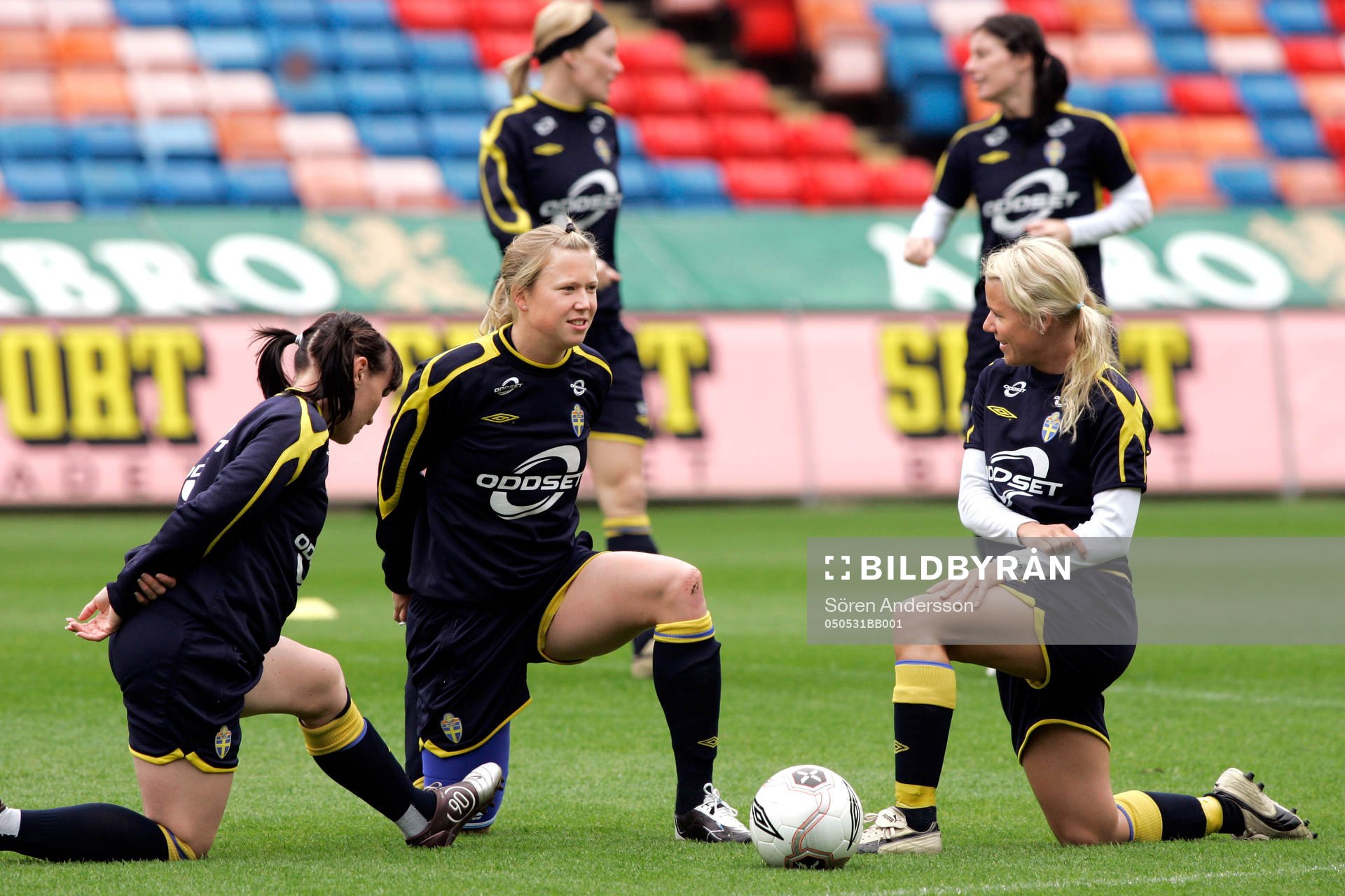 Salina Olsson, Sara Larsson och Anna Sjöström, Sverige