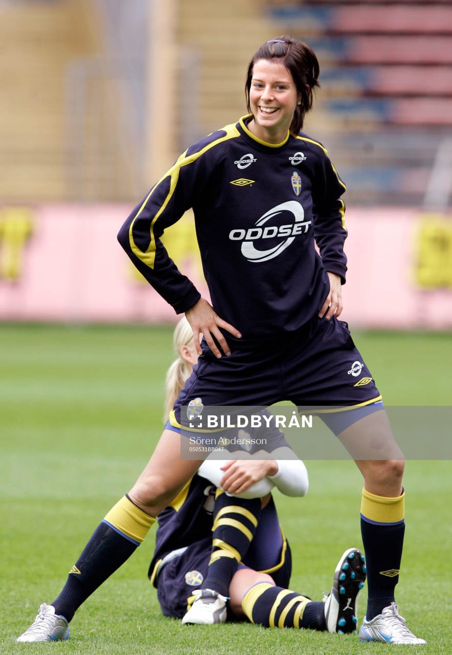 Lotta Schelin, Sverige