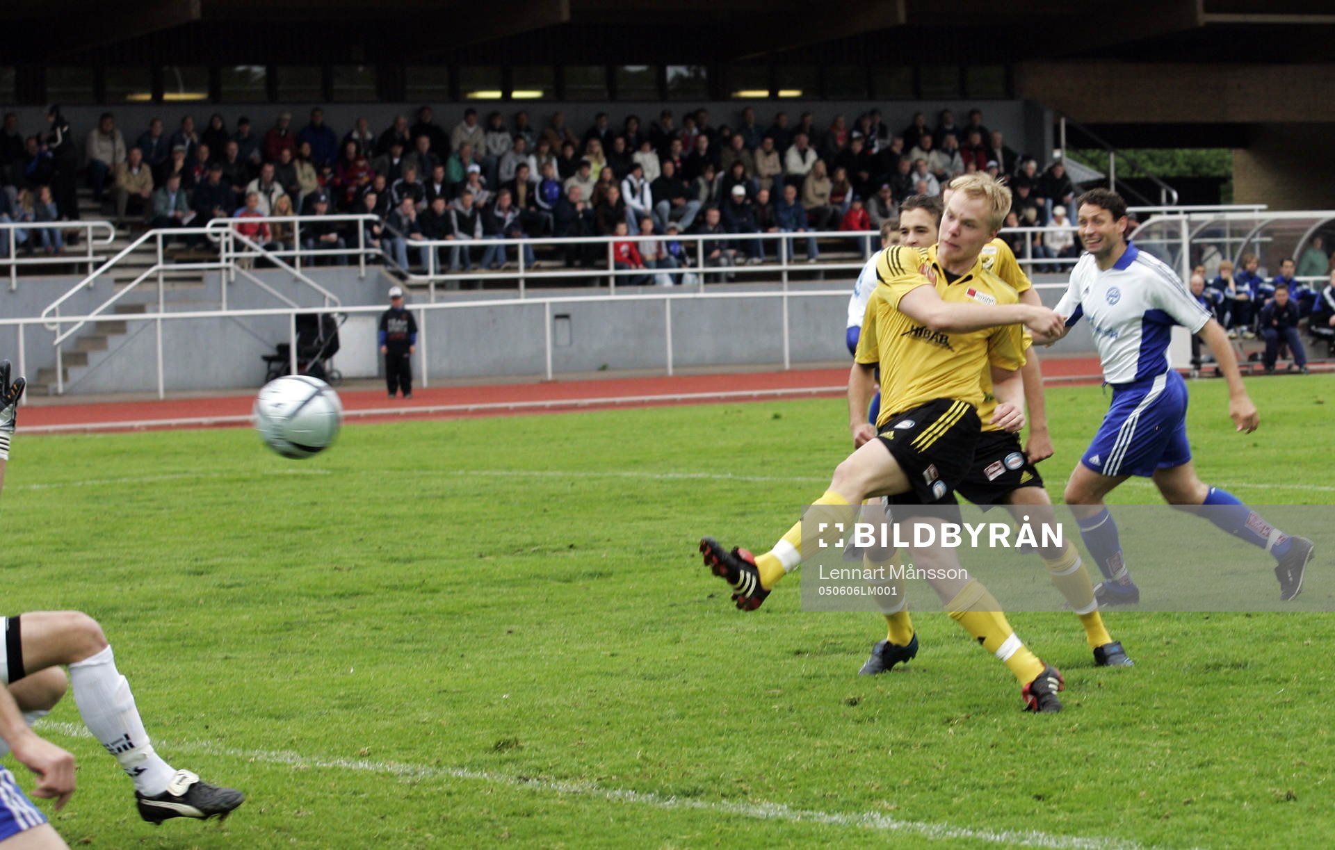 0-1 Niklas Fischer blir plötsligt helt fri