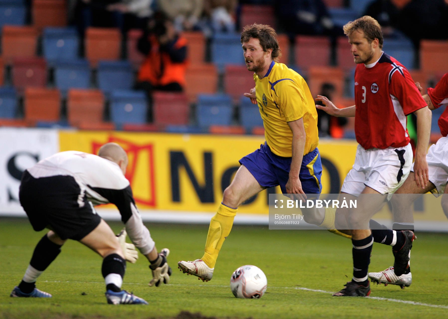 Mikael Nilsson, Sverige