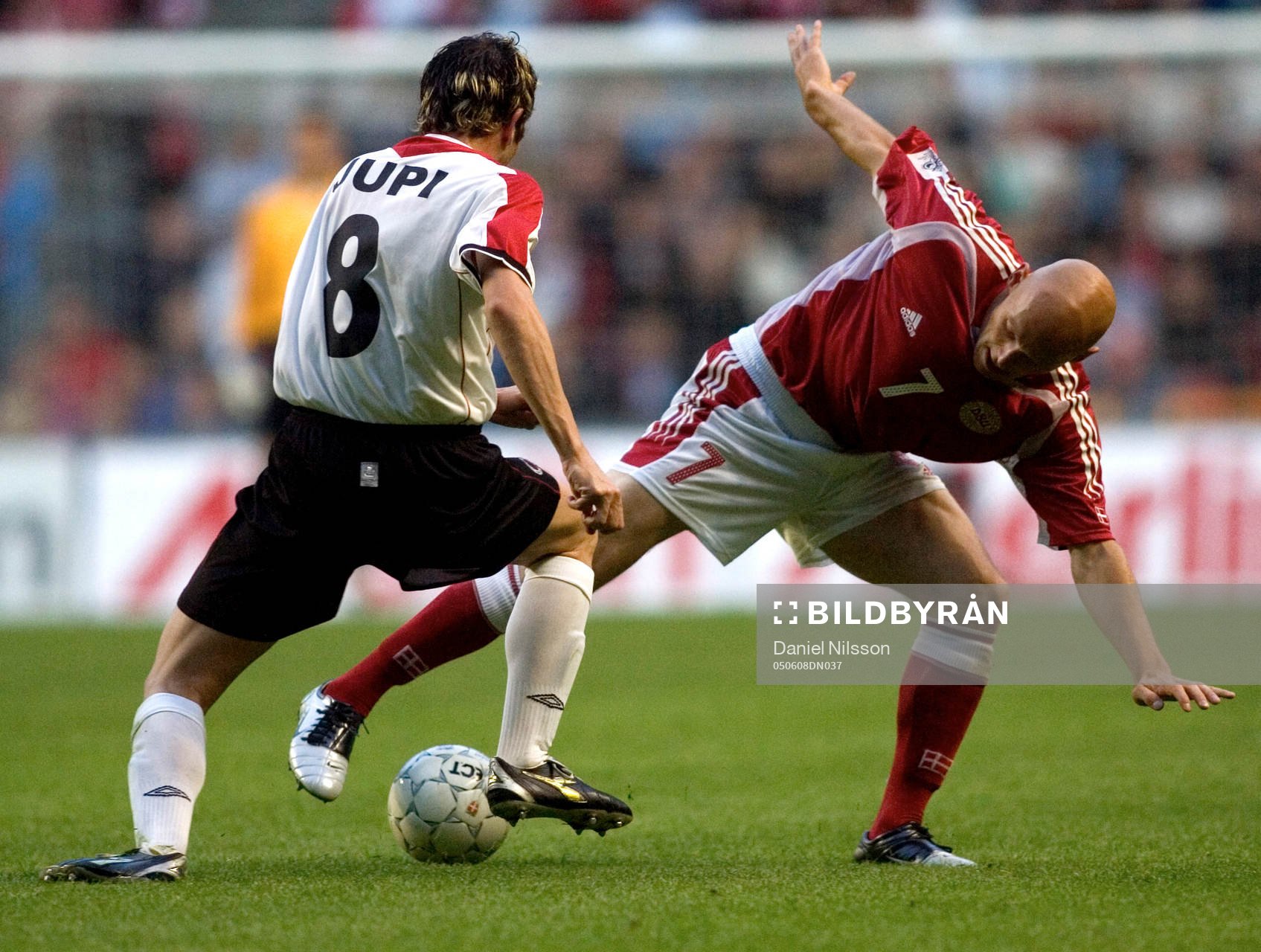 Thomas Gravesen, Danmark och Redi Jupi, Albanien