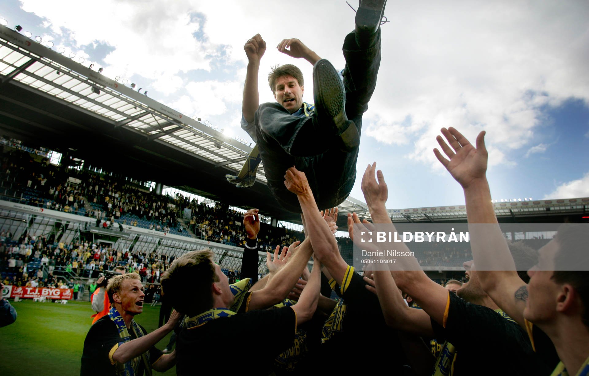  Bröndby vann danska ligan, Michael Laudrup (tränare) hyllas.
