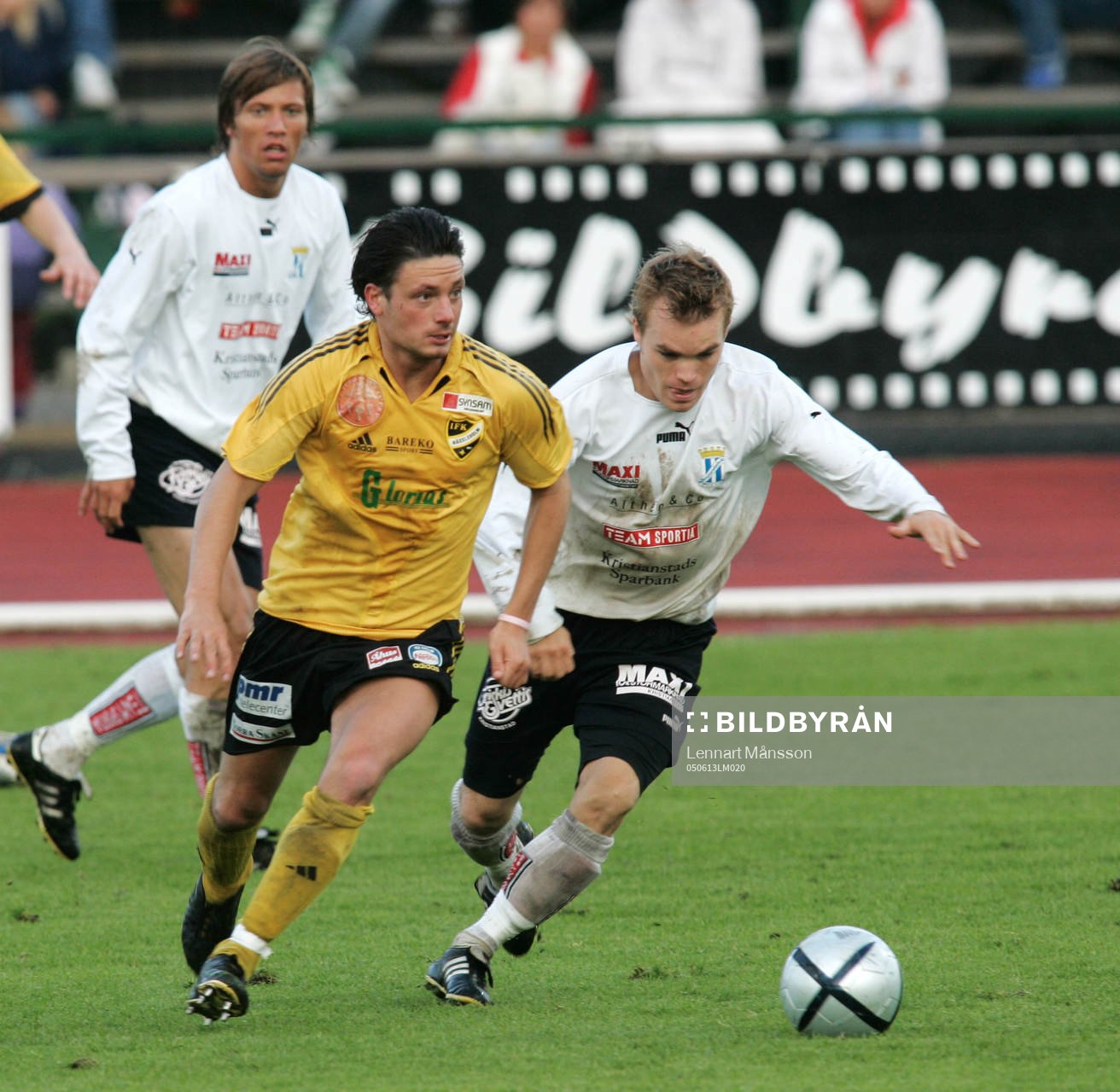 Daniel De Stefano, IFK Hässleholm, jagas av Fredrik