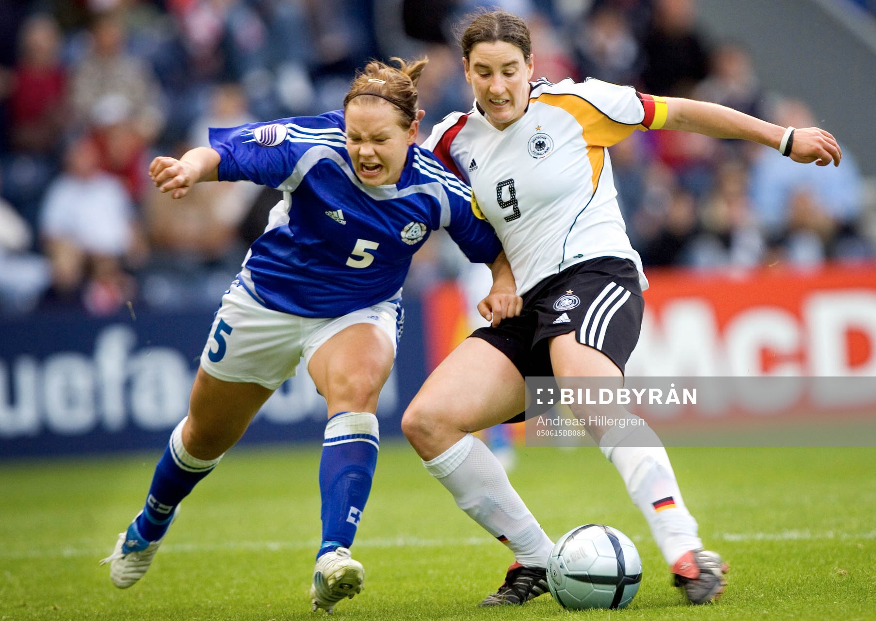 Birgit Prinz, Tyskland och Tiina Salmén, Finland