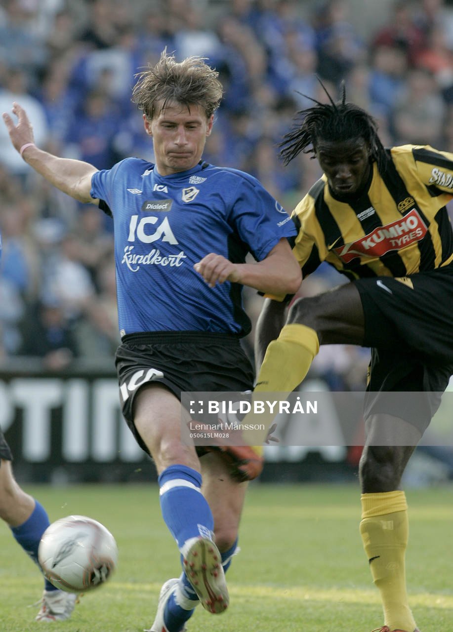 Dioh Williams skjuter, Tomas Zvirgzdauskas kan ej förhindra