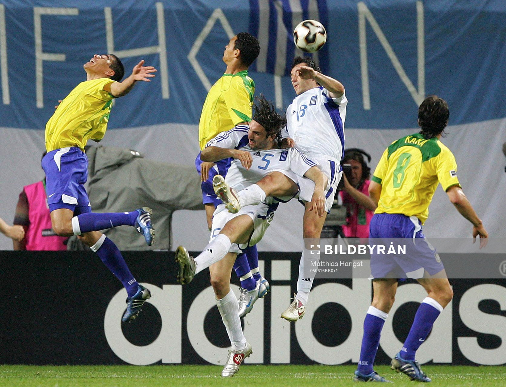 Lucio och Ricardo Oliveira, Brasilien och Sotirios