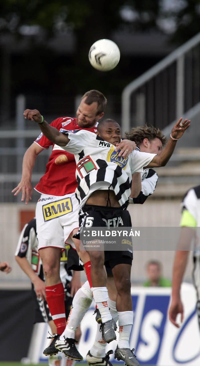 Tobias Karlsson, Kalmar och Kingsley Amuneke, Landskrona,