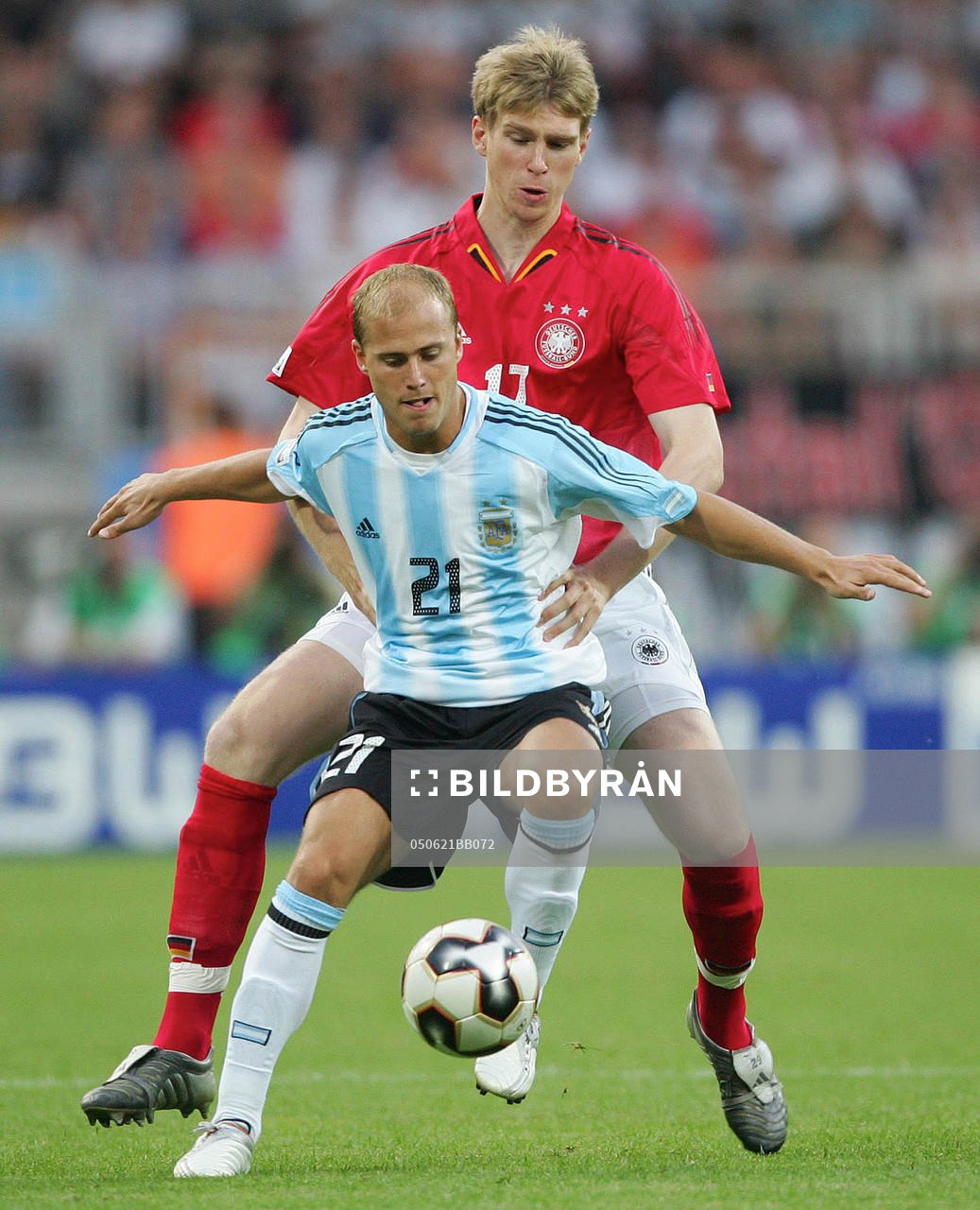 Luciano Figueroa, Argentina och Per Mertesacker, Tyskland