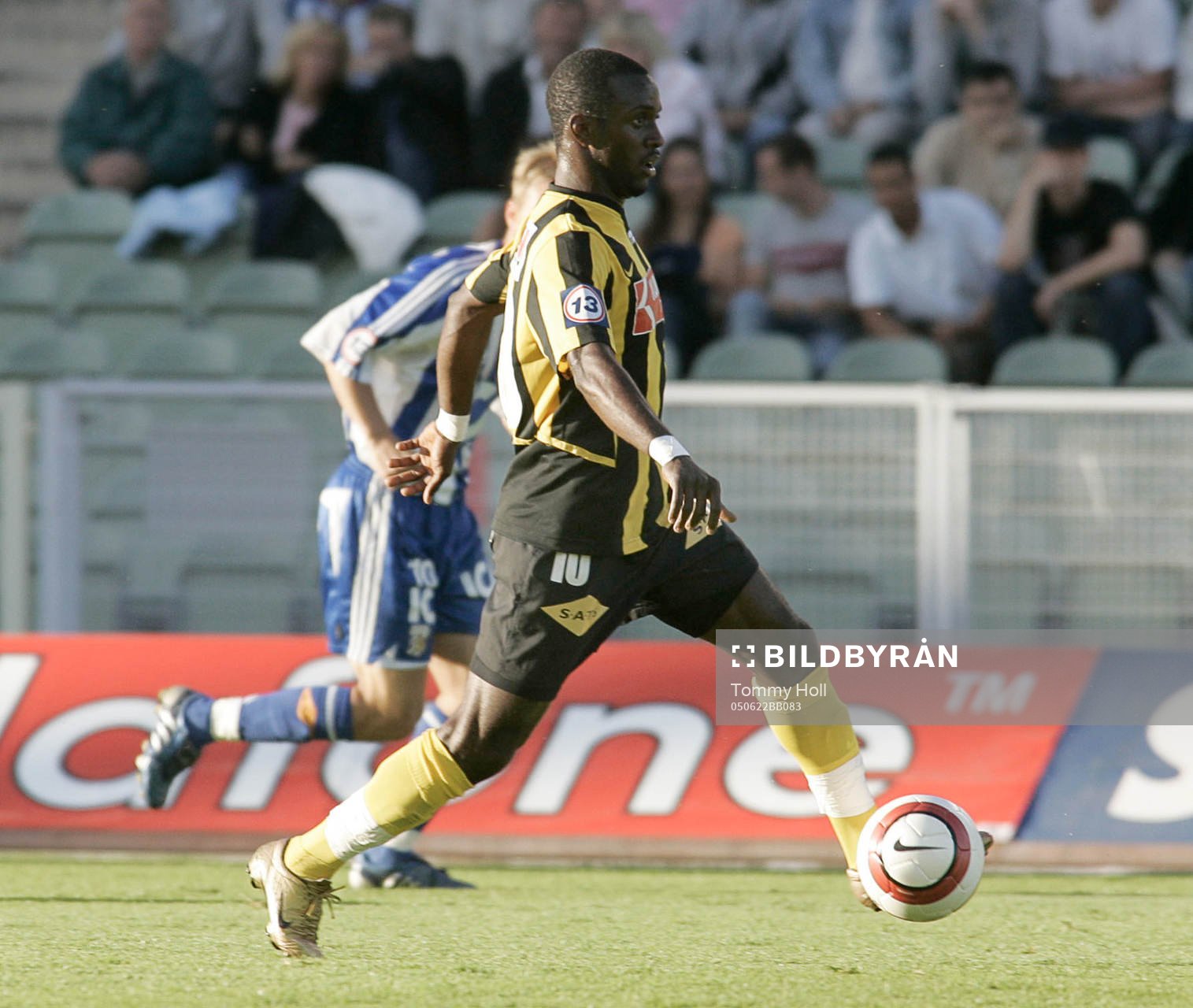 Dulee Johnson, Häcken