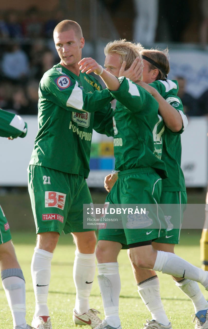 Jon Stockhaus och Robert Johansson, Ljungskile, jubel