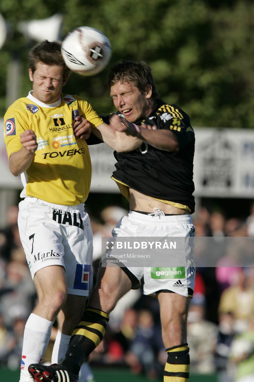 Falkenbergs David Svensson nickduellerar med Dennis