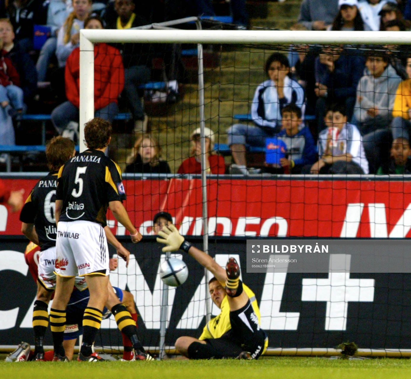 Daniel Örlund, målvakt, AIK släpper in 1-1 målet