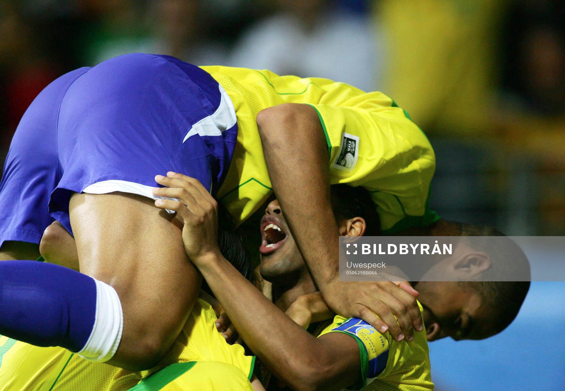 Adriano och Ronaldinho, Brasilien, jubel