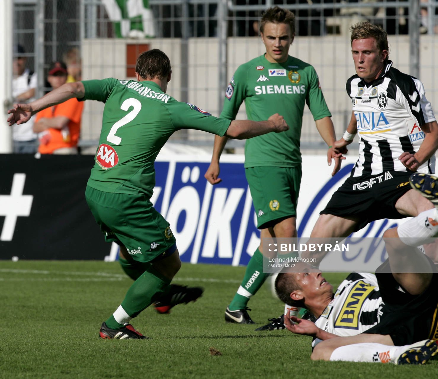 0-2, David Johansson, skjuter (bollen bakom liggande Jonas