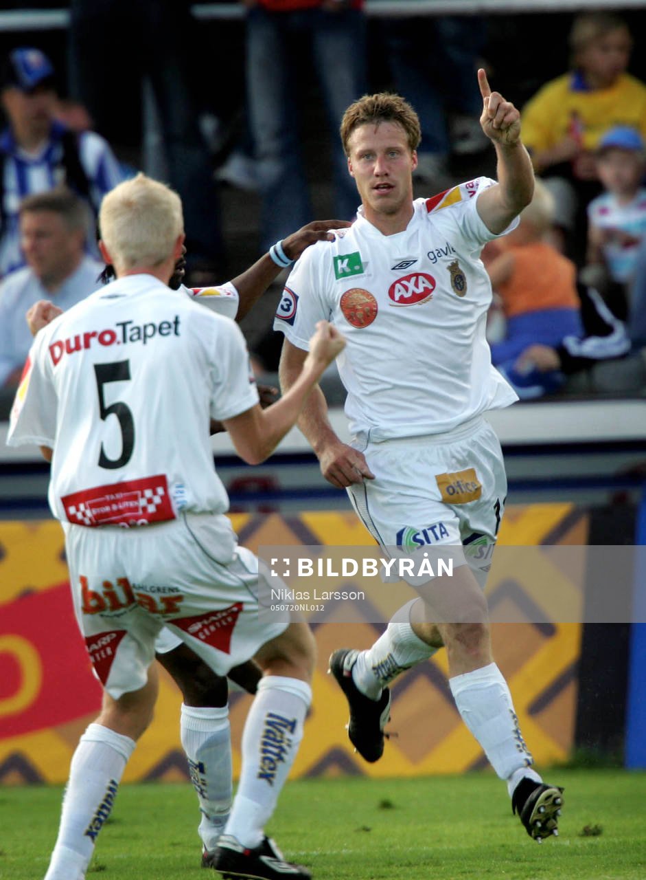 Matchvinnaren Daniel Bernardsson, Gefle jublar